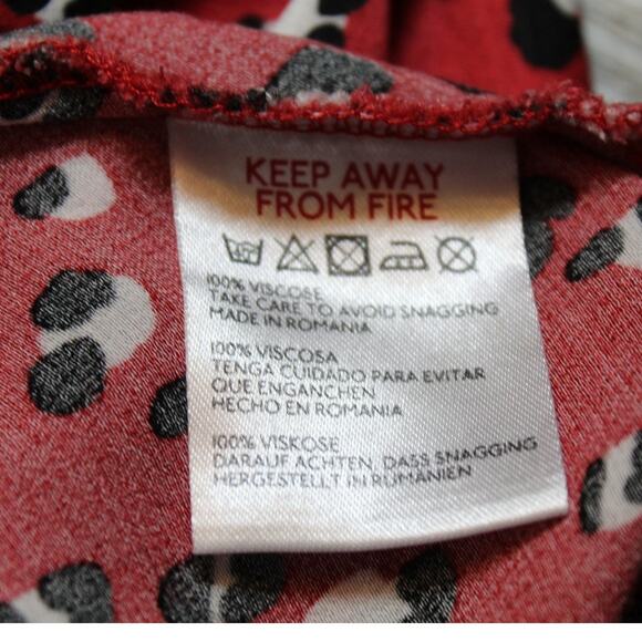 Urban Outfitters Satin Midi Skirt Red Cheetah Print Slip-On Women’s S - Picture 8 of 8